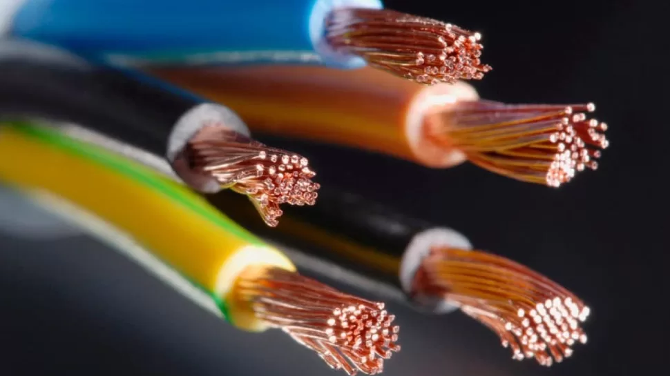 Conductores eléctricos certificados: una inversión en seguridad y rendimiento